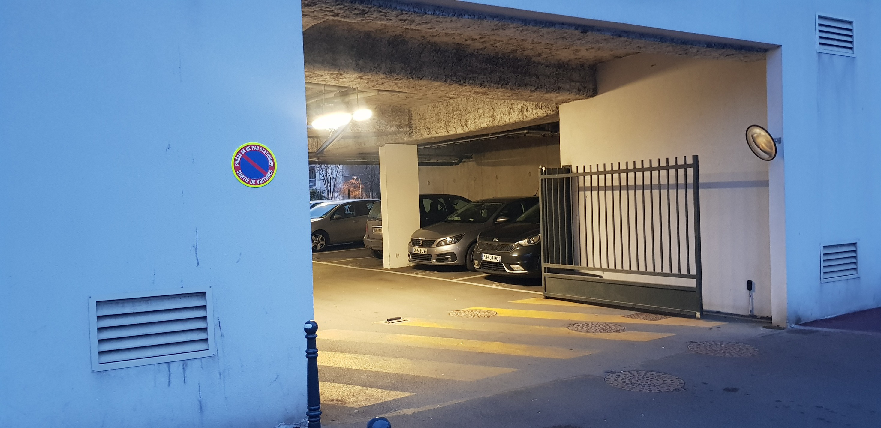 MCR – Tavian - Mobilier urbain